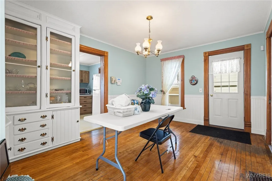 24 South Main Street, Batavia City, New York 14020, Batavia City, New York 14020, 4 Bedrooms Bedrooms, 8 Rooms Rooms,1 BathroomBathrooms,Residential,For Sale,24 South Main Street, Batavia City, New York 14020,0,B1649532