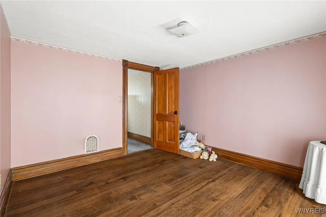 24 South Main Street, Batavia City, New York 14020, Batavia City, New York 14020, 4 Bedrooms Bedrooms, 8 Rooms Rooms,1 BathroomBathrooms,Residential,For Sale,24 South Main Street, Batavia City, New York 14020,0,B1649532