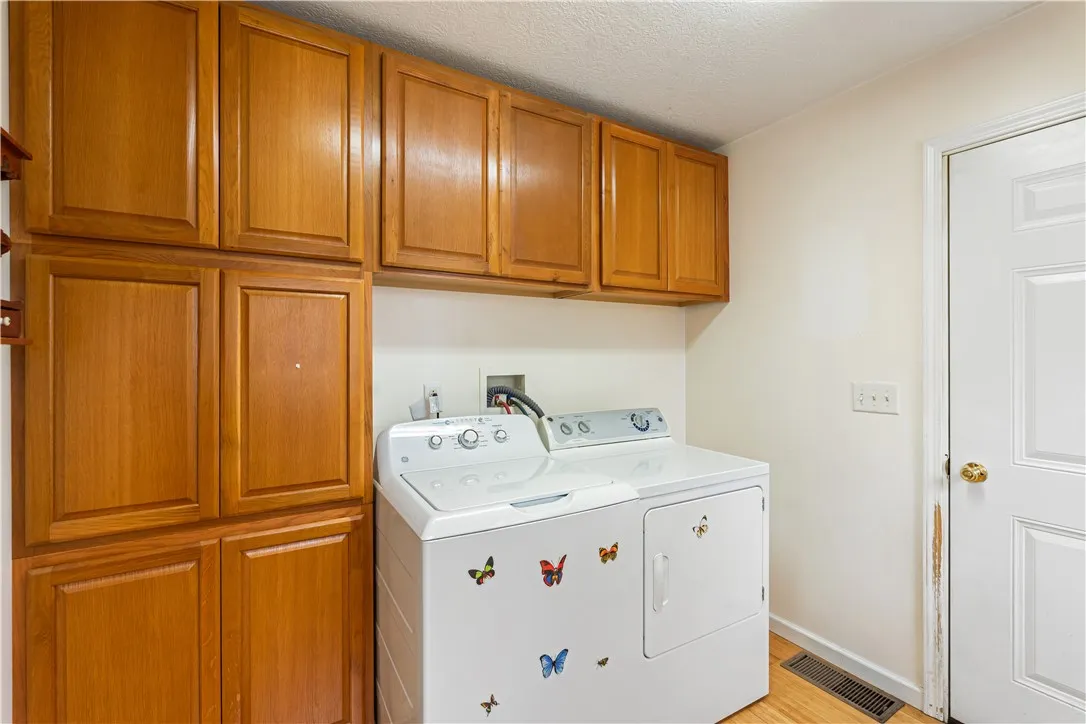 13 Water Street, Nunda, New York 14517, Nunda, New York 14517, 2 Bedrooms Bedrooms, 4 Rooms Rooms,1 BathroomBathrooms,Residential,For Sale,13 Water Street, Nunda, New York 14517,0,R1649968