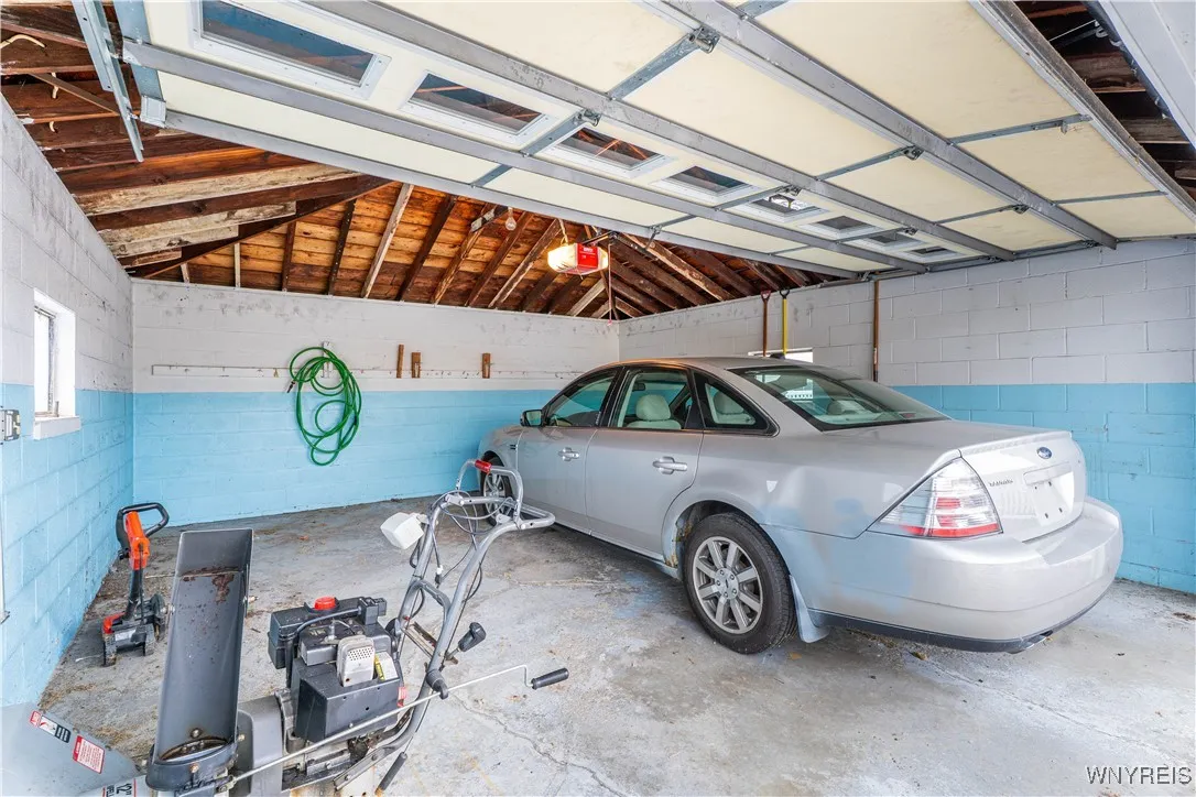 32 Barlow Avenue, Lackawanna, New York 14218, Lackawanna, New York 14218, 3 Bedrooms Bedrooms, 7 Rooms Rooms,2 BathroomsBathrooms,Residential,For Sale,32 Barlow Avenue, Lackawanna, New York 14218,0,B1649724