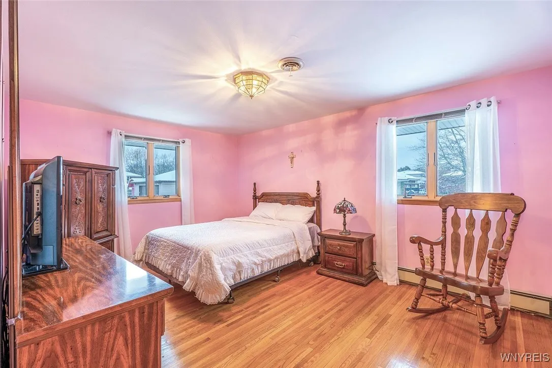 32 Barlow Avenue, Lackawanna, New York 14218, Lackawanna, New York 14218, 3 Bedrooms Bedrooms, 7 Rooms Rooms,2 BathroomsBathrooms,Residential,For Sale,32 Barlow Avenue, Lackawanna, New York 14218,0,B1649724