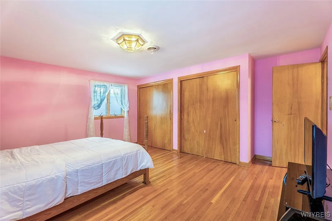 32 Barlow Avenue, Lackawanna, New York 14218, Lackawanna, New York 14218, 3 Bedrooms Bedrooms, 7 Rooms Rooms,2 BathroomsBathrooms,Residential,For Sale,32 Barlow Avenue, Lackawanna, New York 14218,0,B1649724
