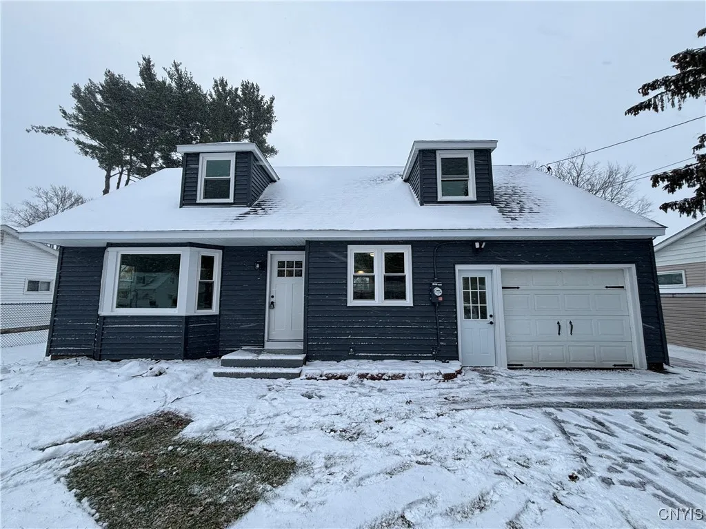 107 Colonial Drive, Cicero, New York 13212, Cicero, New York 13212, 3 Bedrooms Bedrooms, 7 Rooms Rooms,1 BathroomBathrooms,Residential,For Sale,107 Colonial Drive, Cicero, New York 13212,0,S1650704