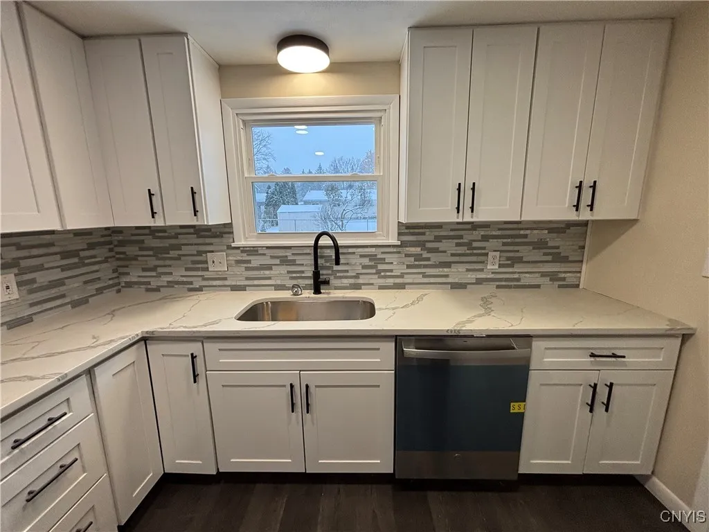 107 Colonial Drive, Cicero, New York 13212, Cicero, New York 13212, 3 Bedrooms Bedrooms, 7 Rooms Rooms,1 BathroomBathrooms,Residential,For Sale,107 Colonial Drive, Cicero, New York 13212,0,S1650704