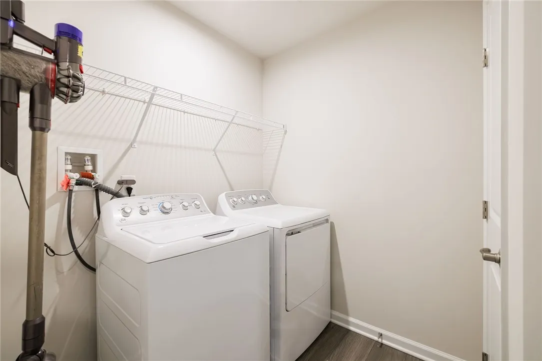 23 Keuka Lane, Canandaigua City, New York 14424, Canandaigua City, New York 14424, 3 Bedrooms Bedrooms, 8 Rooms Rooms,2 BathroomsBathrooms,Residential Lease,For Rent,23 Keuka Lane, Canandaigua City, New York 14424,0,R1650709