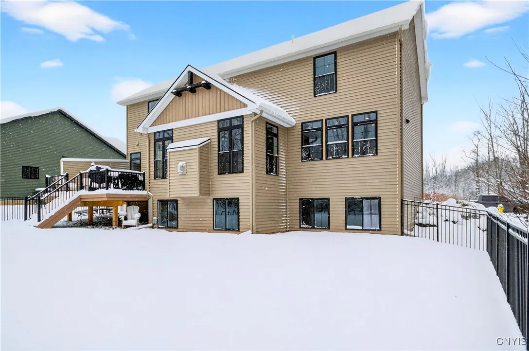 3372 Longview, Lysander, New York 13027, Lysander, New York 13027, 4 Bedrooms Bedrooms, 10 Rooms Rooms,3 BathroomsBathrooms,Residential,For Sale,3372 Longview, Lysander, New York 13027,0,S1649922