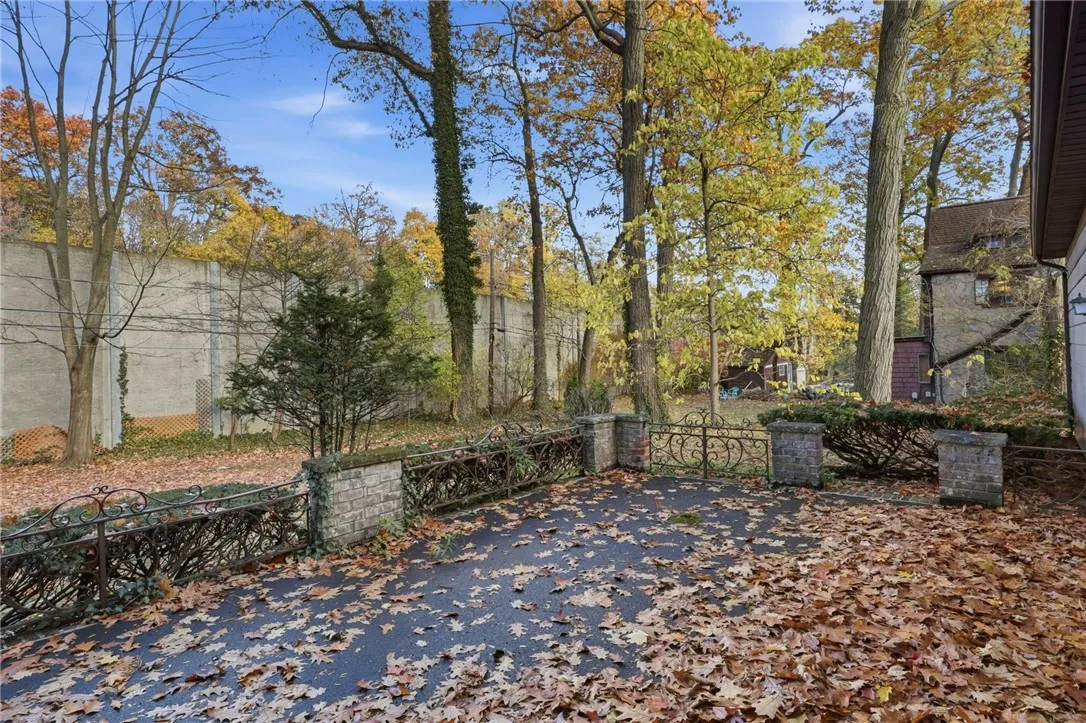 120 Oak Lane, Brighton, New York 14610, Brighton, New York 14610, 4 Bedrooms Bedrooms, 10 Rooms Rooms,2 BathroomsBathrooms,Residential,For Sale,120 Oak Lane, Brighton, New York 14610,0,R1648973