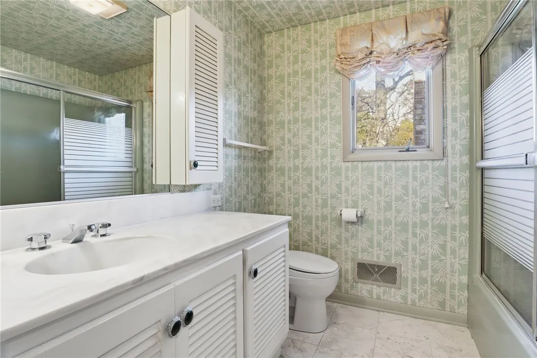 120 Oak Lane, Brighton, New York 14610, Brighton, New York 14610, 4 Bedrooms Bedrooms, 10 Rooms Rooms,2 BathroomsBathrooms,Residential,For Sale,120 Oak Lane, Brighton, New York 14610,0,R1648973