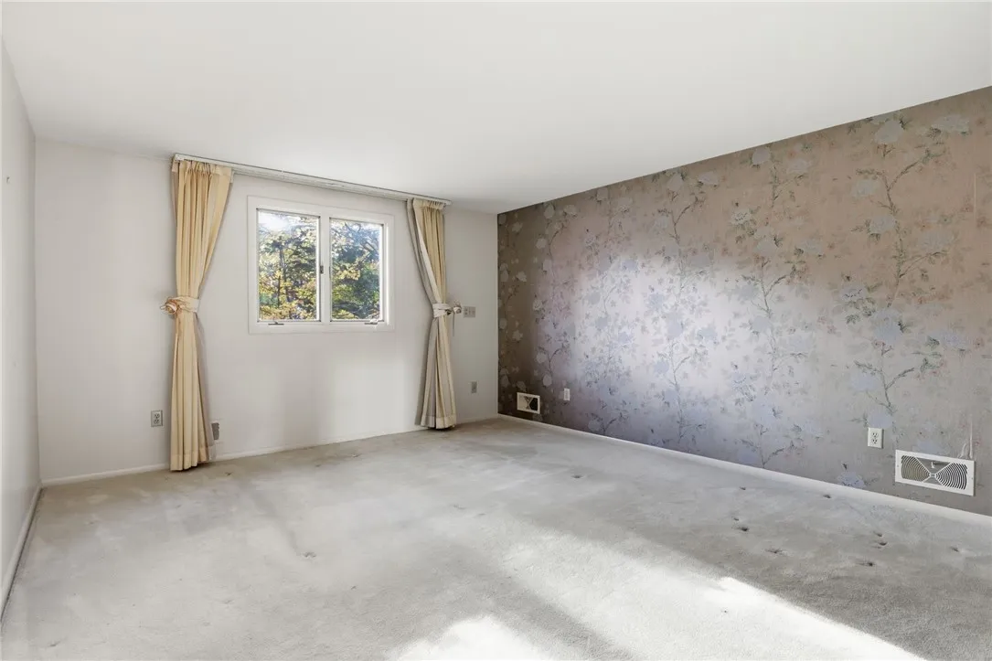 120 Oak Lane, Brighton, New York 14610, Brighton, New York 14610, 4 Bedrooms Bedrooms, 10 Rooms Rooms,2 BathroomsBathrooms,Residential,For Sale,120 Oak Lane, Brighton, New York 14610,0,R1648973