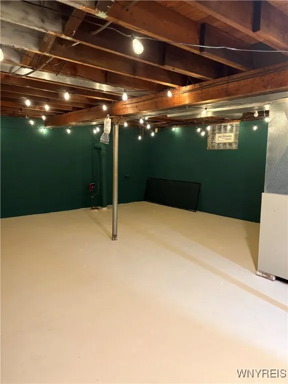27 Dwyer Street, West Seneca, New York 14224, West Seneca, New York 14224, 2 Bedrooms Bedrooms, 6 Rooms Rooms,1 BathroomBathrooms,Residential,For Sale,27 Dwyer Street, West Seneca, New York 14224,0,B1650710