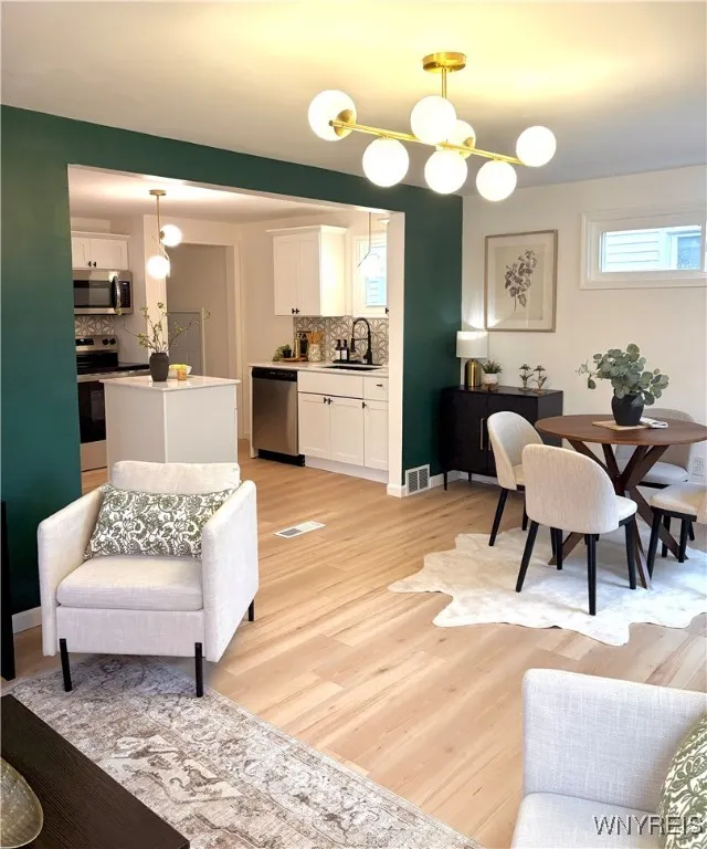 27 Dwyer Street, West Seneca, New York 14224, West Seneca, New York 14224, 2 Bedrooms Bedrooms, 6 Rooms Rooms,1 BathroomBathrooms,Residential,For Sale,27 Dwyer Street, West Seneca, New York 14224,0,B1650710