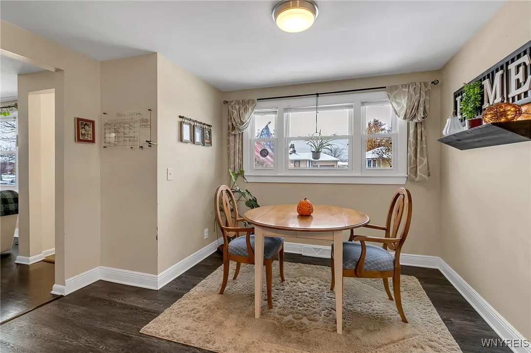 203 Lydia Lane, Cheektowaga, New York 14225, Cheektowaga, New York 14225, 3 Bedrooms Bedrooms, 5 Rooms Rooms,1 BathroomBathrooms,Residential,For Sale,203 Lydia Lane, Cheektowaga, New York 14225,0,B1650581