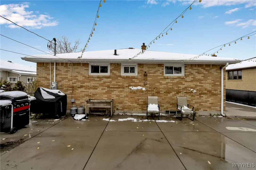 203 Lydia Lane, Cheektowaga, New York 14225, Cheektowaga, New York 14225, 3 Bedrooms Bedrooms, 5 Rooms Rooms,1 BathroomBathrooms,Residential,For Sale,203 Lydia Lane, Cheektowaga, New York 14225,0,B1650581