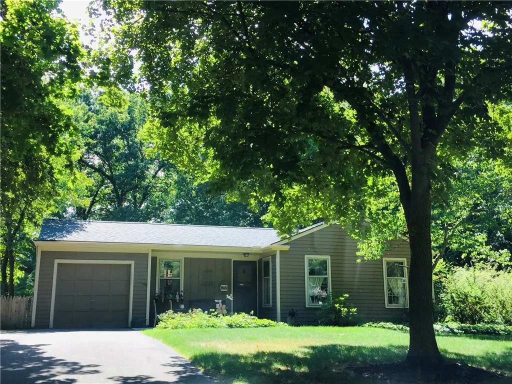 44 Cullens Run, Pittsford, New York 14534, Pittsford, New York 14534, 4 Bedrooms Bedrooms, 9 Rooms Rooms,2 BathroomsBathrooms,Residential,Closed,44 Cullens Run, Pittsford, New York 14534,0,R1648564