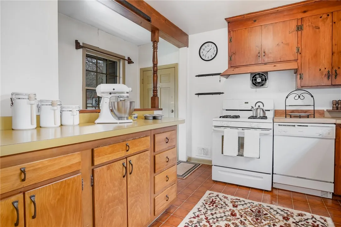 44 Cullens Run, Pittsford, New York 14534, Pittsford, New York 14534, 4 Bedrooms Bedrooms, 9 Rooms Rooms,2 BathroomsBathrooms,Residential,Closed,44 Cullens Run, Pittsford, New York 14534,0,R1648564