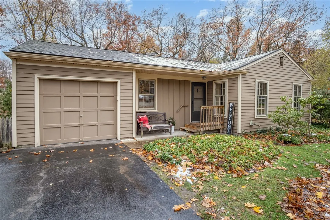 44 Cullens Run, Pittsford, New York 14534, Pittsford, New York 14534, 4 Bedrooms Bedrooms, 9 Rooms Rooms,2 BathroomsBathrooms,Residential,Closed,44 Cullens Run, Pittsford, New York 14534,0,R1648564