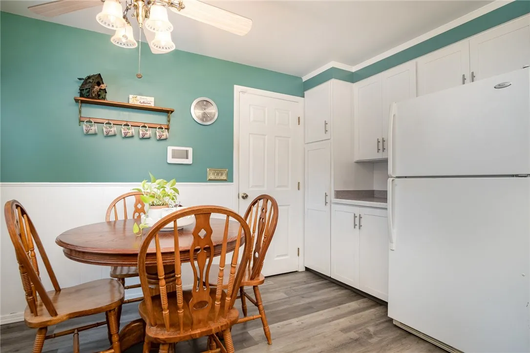 19 Del Verde Rd, Gates, New York 14624, Gates, New York 14624, 3 Bedrooms Bedrooms, 6 Rooms Rooms,1 BathroomBathrooms,Residential,For Sale,19 Del Verde Rd, Gates, New York 14624,0,R1643728