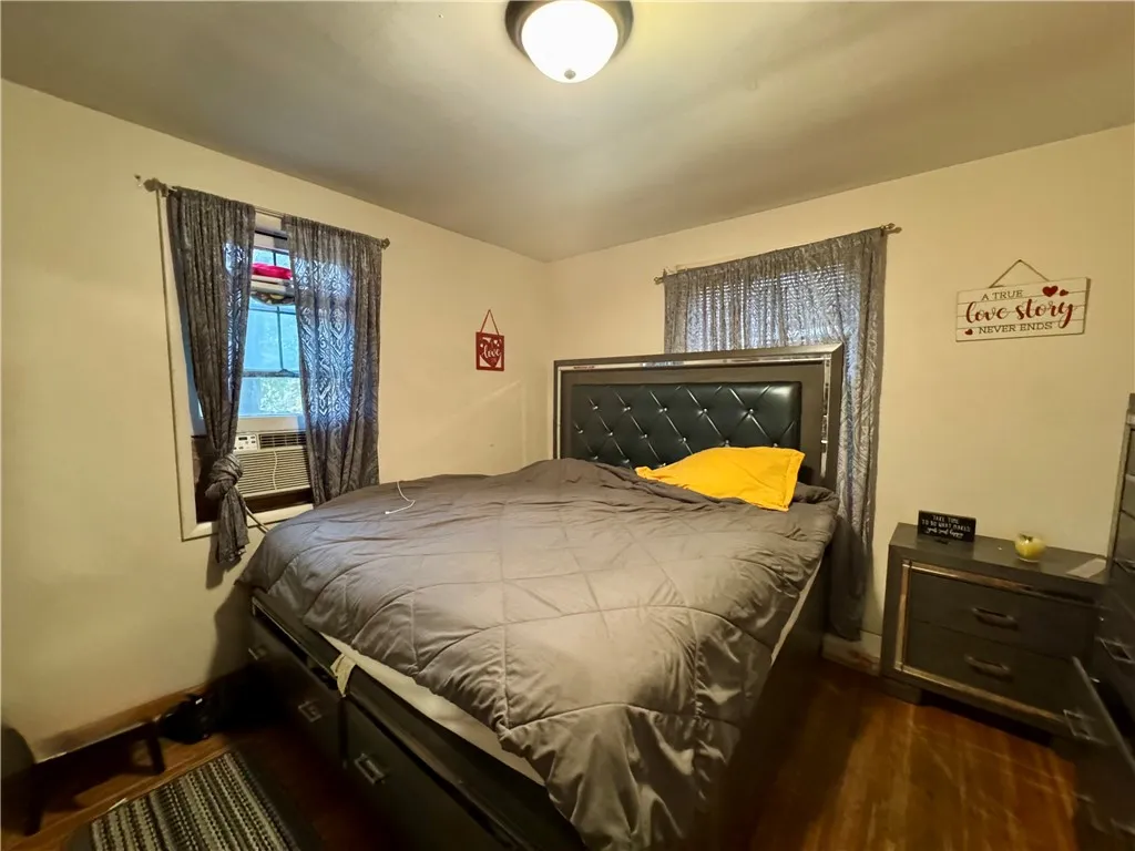 515 Birr Street, Rochester, New York 14613, Rochester, New York 14613, 4 Bedrooms Bedrooms, ,2 BathroomsBathrooms,Residential,For Sale,515 Birr Street, Rochester, New York 14613,0,R1650694