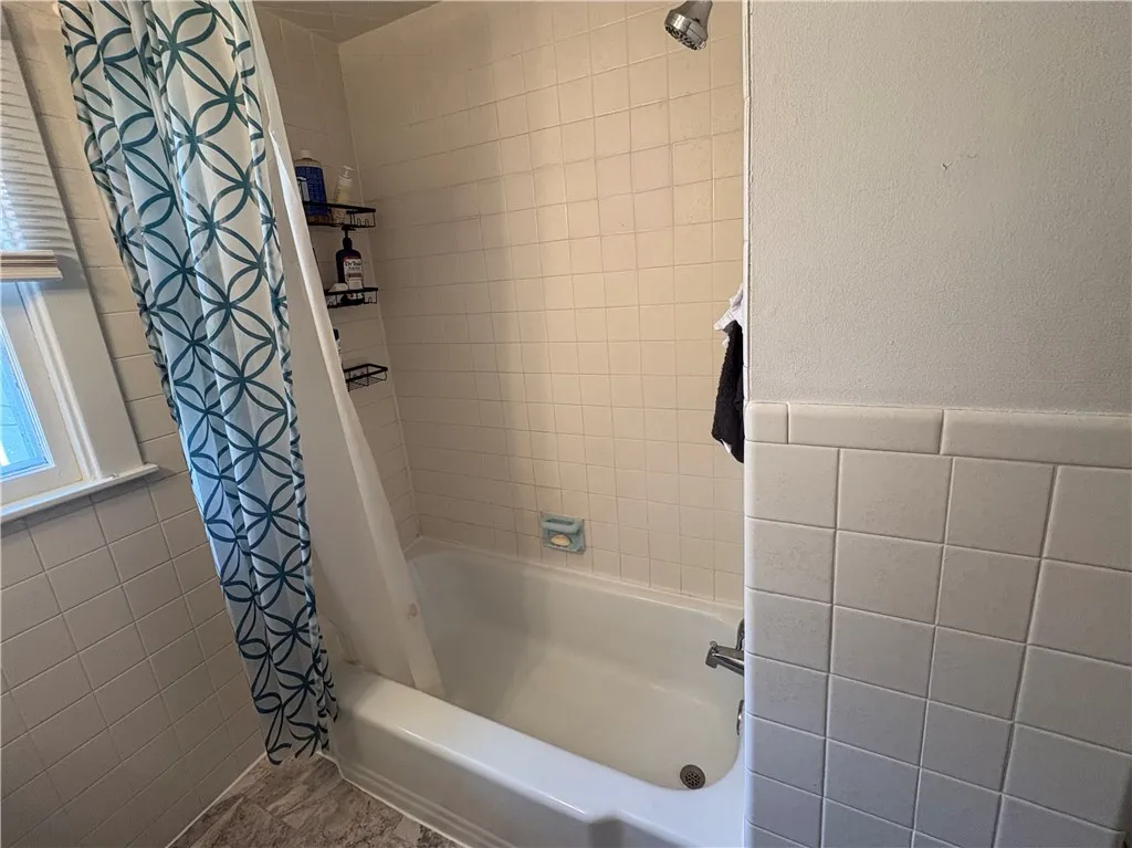 515 Birr Street, Rochester, New York 14613, Rochester, New York 14613, 4 Bedrooms Bedrooms, ,2 BathroomsBathrooms,Residential,For Sale,515 Birr Street, Rochester, New York 14613,0,R1650694