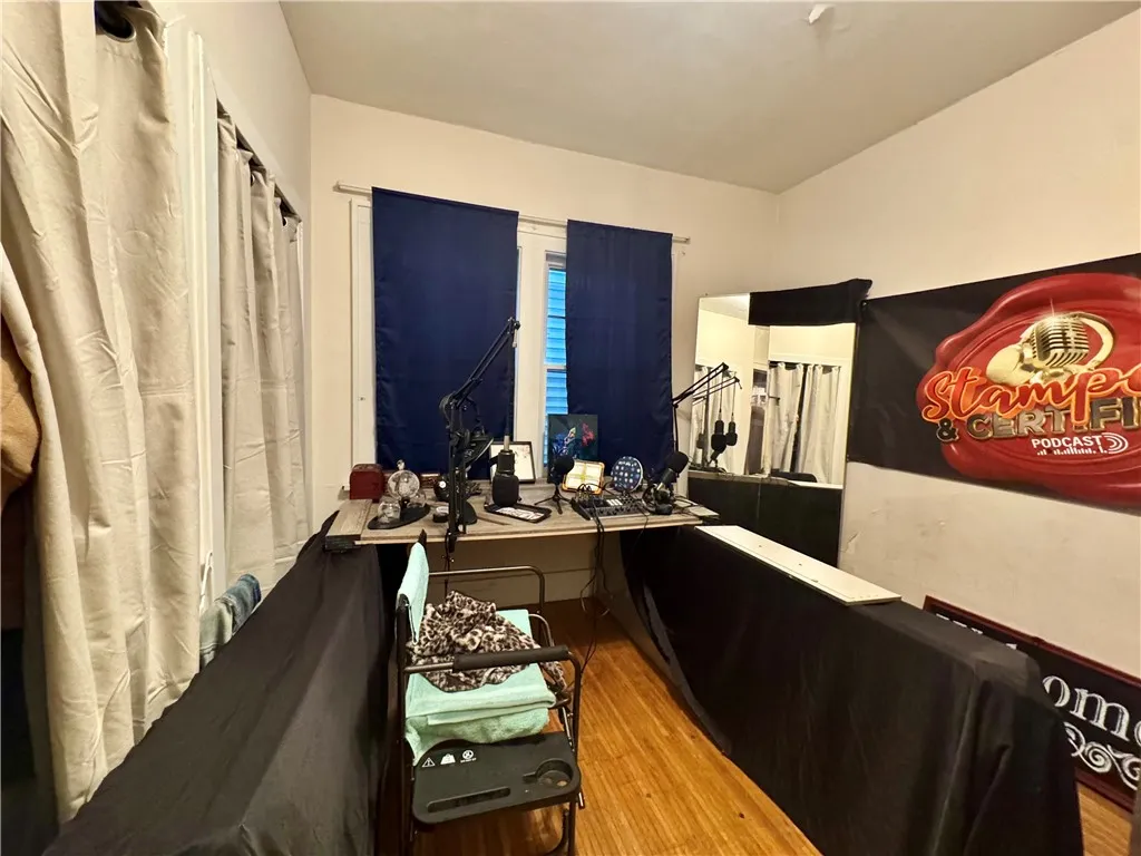 515 Birr Street, Rochester, New York 14613, Rochester, New York 14613, 4 Bedrooms Bedrooms, ,2 BathroomsBathrooms,Residential,For Sale,515 Birr Street, Rochester, New York 14613,0,R1650694