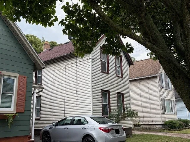 36 Sterling Street, Rochester, New York 14606, Rochester, New York 14606, 3 Bedrooms Bedrooms, 9 Rooms Rooms,1 BathroomBathrooms,Residential,For Sale,36 Sterling Street, Rochester, New York 14606,0,R1650721