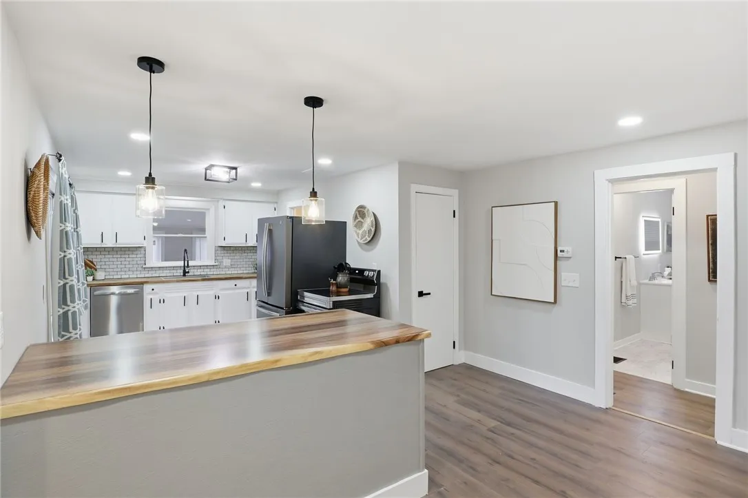 2789 Atlantic Avenue, Penfield, New York 14526, Penfield, New York 14526, 3 Bedrooms Bedrooms, 5 Rooms Rooms,1 BathroomBathrooms,Residential,For Sale,2789 Atlantic Avenue, Penfield, New York 14526,0,R1650055