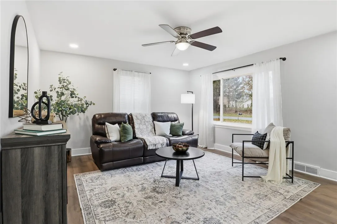 2789 Atlantic Avenue, Penfield, New York 14526, Penfield, New York 14526, 3 Bedrooms Bedrooms, 5 Rooms Rooms,1 BathroomBathrooms,Residential,For Sale,2789 Atlantic Avenue, Penfield, New York 14526,0,R1650055