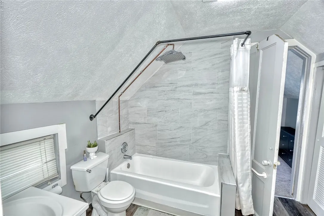 528 Post Avenue, Rochester, New York 14619, Rochester, New York 14619, 3 Bedrooms Bedrooms, 7 Rooms Rooms,1 BathroomBathrooms,Residential,For Sale,528 Post Avenue, Rochester, New York 14619,0,R1649282