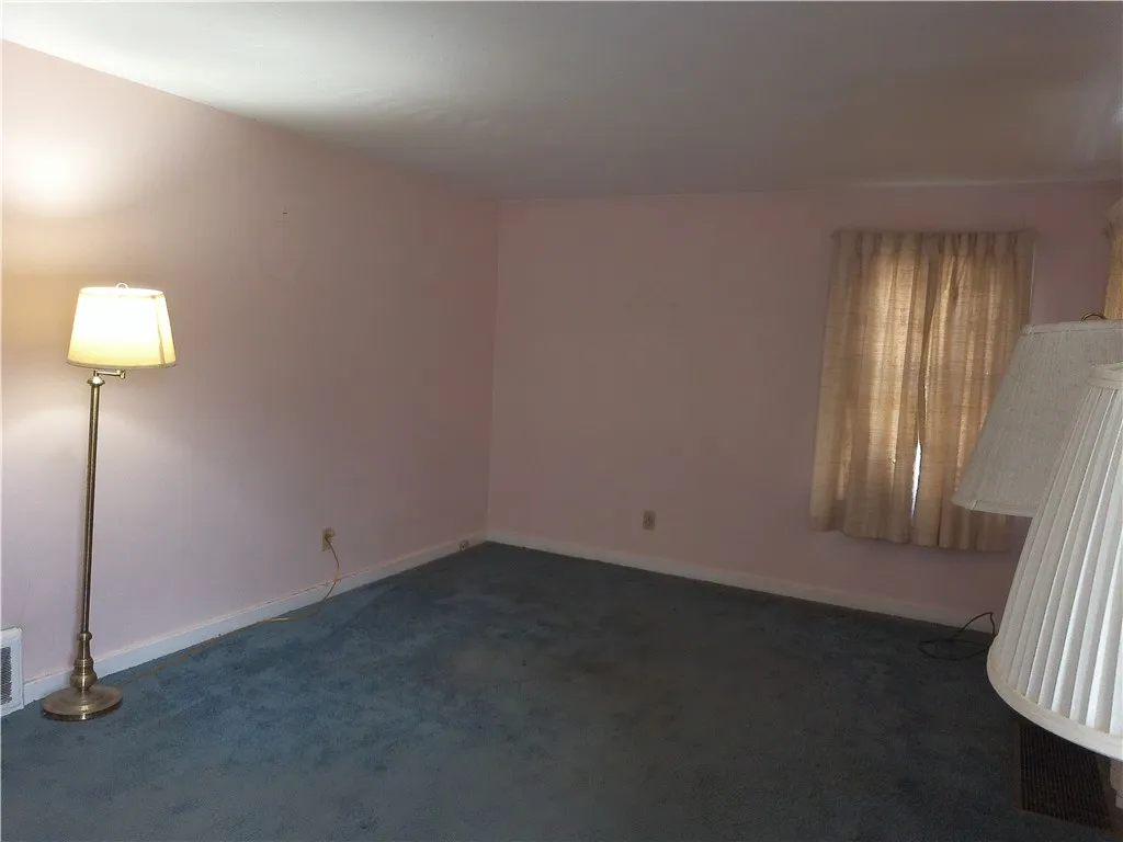 13 Dale Court, Fenton, New York 13901, Fenton, New York 13901, 4 Bedrooms Bedrooms, 7 Rooms Rooms,1 BathroomBathrooms,Residential,For Sale,13 Dale Court, Fenton, New York 13901,0,R1650351