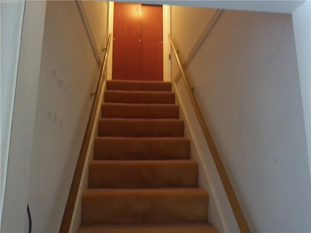 13 Dale Court, Fenton, New York 13901, Fenton, New York 13901, 4 Bedrooms Bedrooms, 7 Rooms Rooms,1 BathroomBathrooms,Residential,For Sale,13 Dale Court, Fenton, New York 13901,0,R1650351