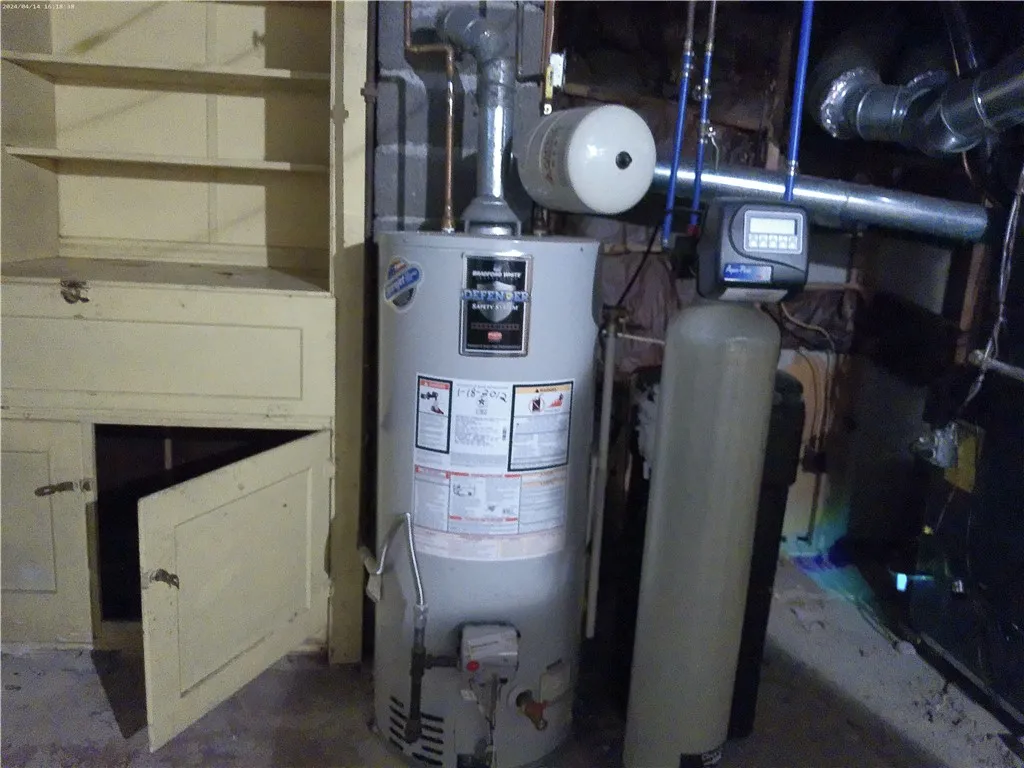 13 Dale Court, Fenton, New York 13901, Fenton, New York 13901, 4 Bedrooms Bedrooms, 7 Rooms Rooms,1 BathroomBathrooms,Residential,For Sale,13 Dale Court, Fenton, New York 13901,0,R1650351