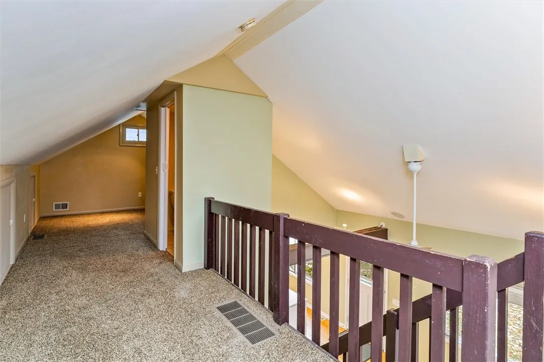 227 Walzer Road, Irondequoit, New York 14622, Irondequoit, New York 14622, 3 Bedrooms Bedrooms, 7 Rooms Rooms,1 BathroomBathrooms,Residential,For Sale,227 Walzer Road, Irondequoit, New York 14622,0,R1648227