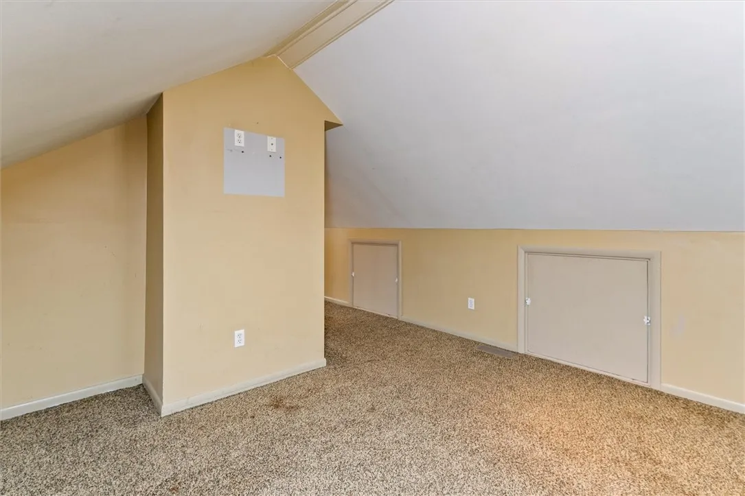 227 Walzer Road, Irondequoit, New York 14622, Irondequoit, New York 14622, 3 Bedrooms Bedrooms, 7 Rooms Rooms,1 BathroomBathrooms,Residential,For Sale,227 Walzer Road, Irondequoit, New York 14622,0,R1648227