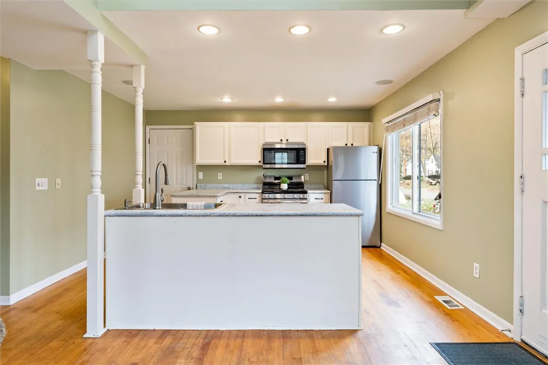 227 Walzer Road, Irondequoit, New York 14622, Irondequoit, New York 14622, 3 Bedrooms Bedrooms, 7 Rooms Rooms,1 BathroomBathrooms,Residential,For Sale,227 Walzer Road, Irondequoit, New York 14622,0,R1648227