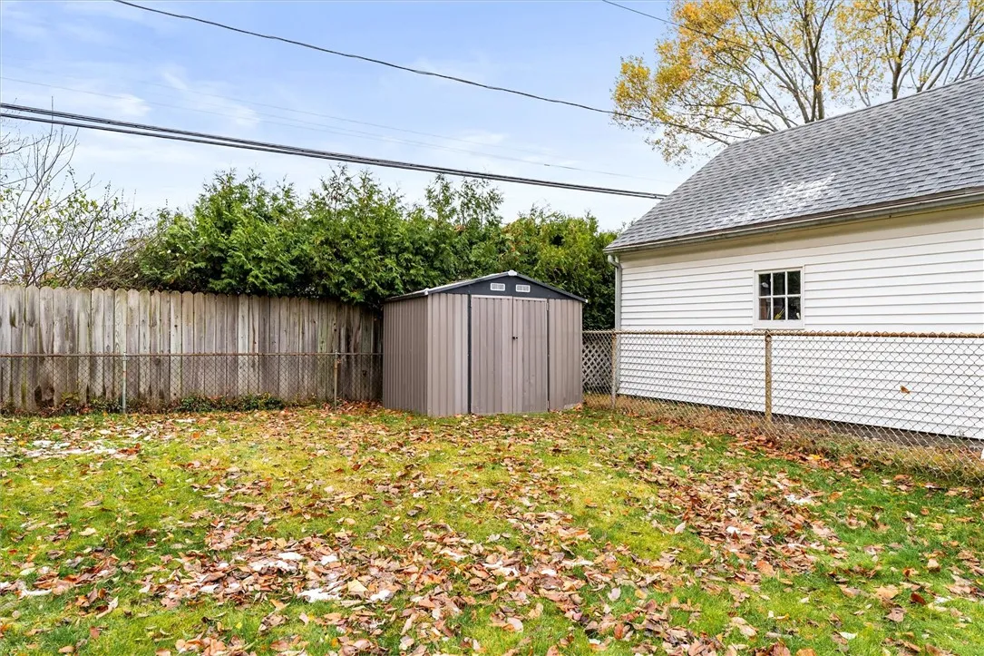 227 Walzer Road, Irondequoit, New York 14622, Irondequoit, New York 14622, 3 Bedrooms Bedrooms, 7 Rooms Rooms,1 BathroomBathrooms,Residential,For Sale,227 Walzer Road, Irondequoit, New York 14622,0,R1648227