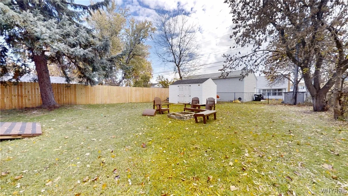 1364 Ellicott Creek Road, Tonawanda, New York 1415, Tonawanda, New York 14150, 4 Bedrooms Bedrooms, 7 Rooms Rooms,2 BathroomsBathrooms,Residential,For Sale,1364 Ellicott Creek Road, Tonawanda, New York 1415,0,B1650578