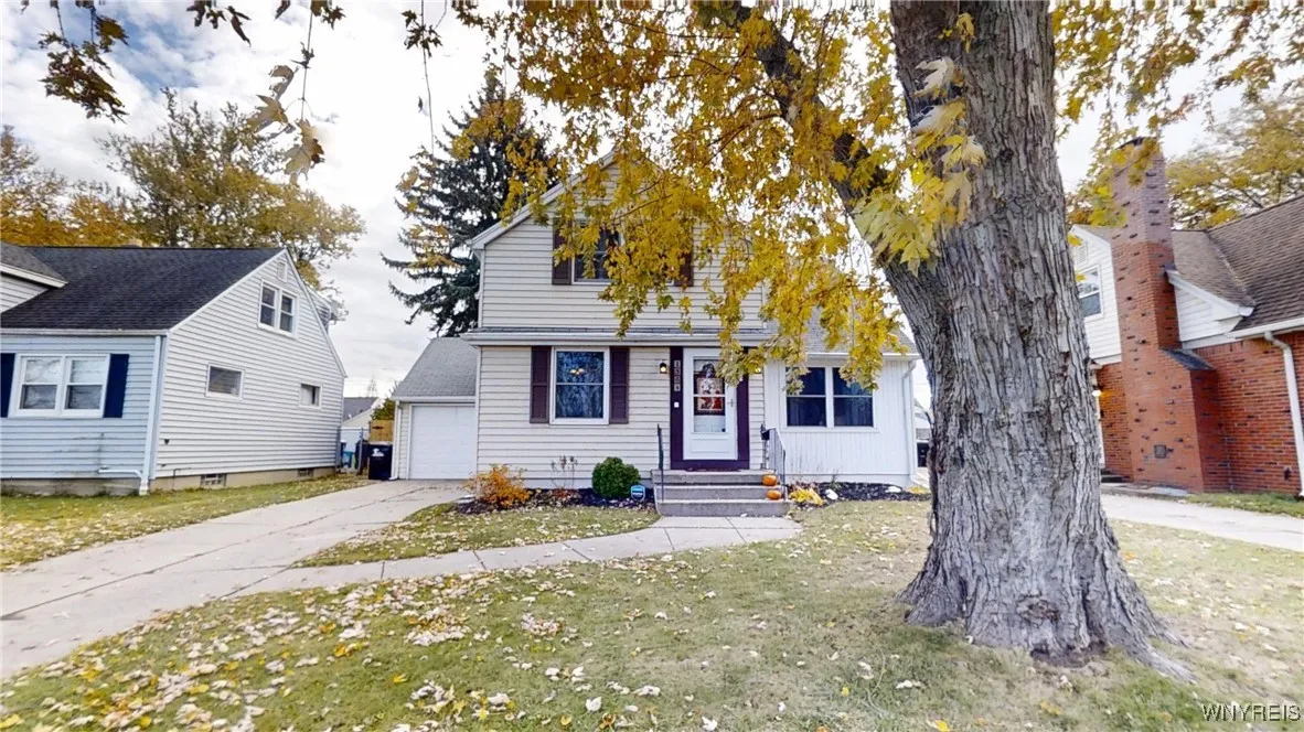 1364 Ellicott Creek Road, Tonawanda, New York 1415, Tonawanda, New York 14150, 4 Bedrooms Bedrooms, 7 Rooms Rooms,2 BathroomsBathrooms,Residential,For Sale,1364 Ellicott Creek Road, Tonawanda, New York 1415,0,B1650578