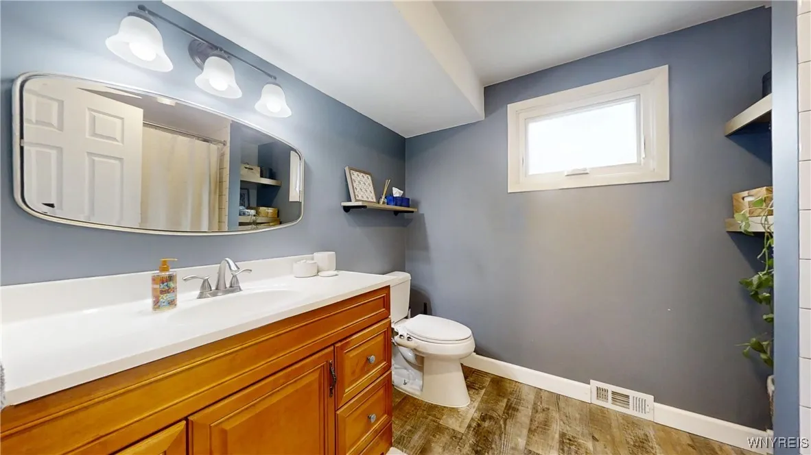 1364 Ellicott Creek Road, Tonawanda, New York 1415, Tonawanda, New York 14150, 4 Bedrooms Bedrooms, 7 Rooms Rooms,2 BathroomsBathrooms,Residential,For Sale,1364 Ellicott Creek Road, Tonawanda, New York 1415,0,B1650578