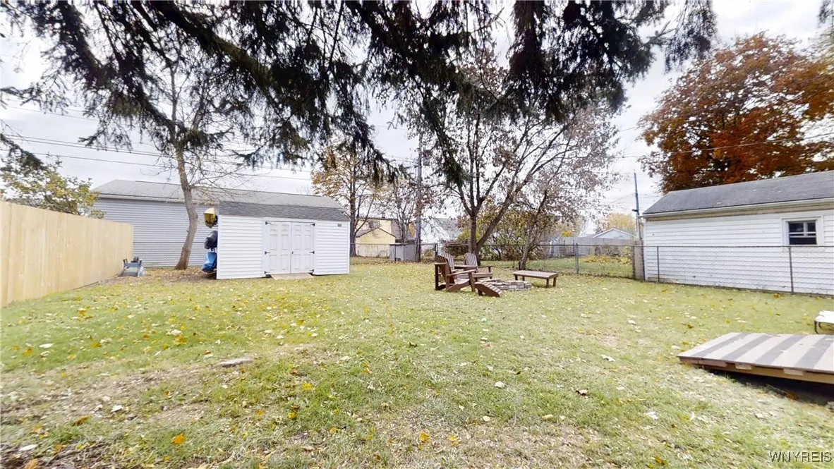 1364 Ellicott Creek Road, Tonawanda, New York 1415, Tonawanda, New York 14150, 4 Bedrooms Bedrooms, 7 Rooms Rooms,2 BathroomsBathrooms,Residential,For Sale,1364 Ellicott Creek Road, Tonawanda, New York 1415,0,B1650578