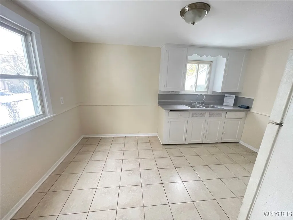 170 Mayville Avenue, Tonawanda, New York 14217, Tonawanda, New York 14217, 4 Bedrooms Bedrooms, ,2 BathroomsBathrooms,Residential,For Sale,170 Mayville Avenue, Tonawanda, New York 14217,0,B1650586