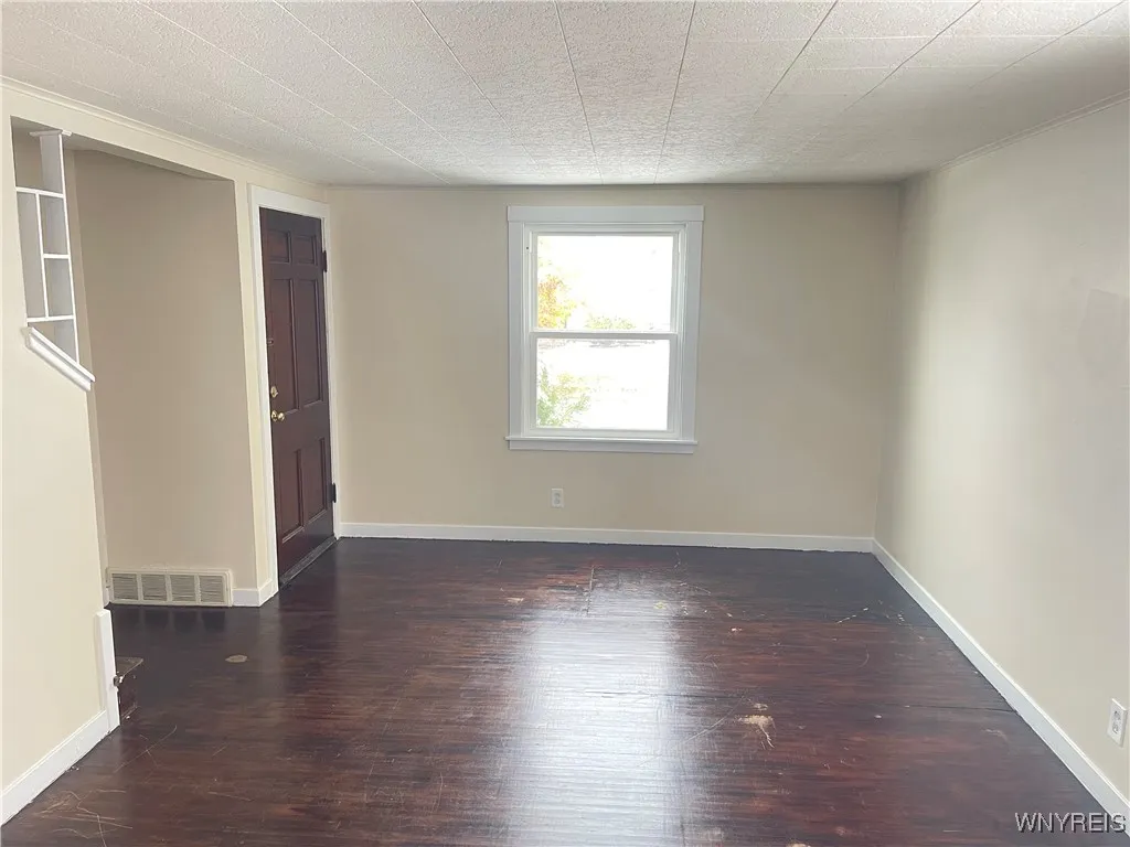 170 Mayville Avenue, Tonawanda, New York 14217, Tonawanda, New York 14217, 4 Bedrooms Bedrooms, ,2 BathroomsBathrooms,Residential,For Sale,170 Mayville Avenue, Tonawanda, New York 14217,0,B1650586