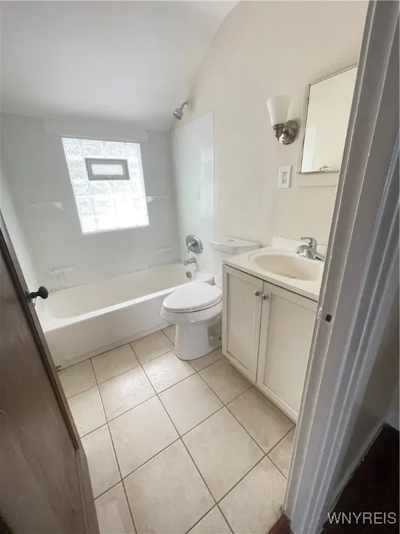 170 Mayville Avenue, Tonawanda, New York 14217, Tonawanda, New York 14217, 4 Bedrooms Bedrooms, ,2 BathroomsBathrooms,Residential,For Sale,170 Mayville Avenue, Tonawanda, New York 14217,0,B1650586