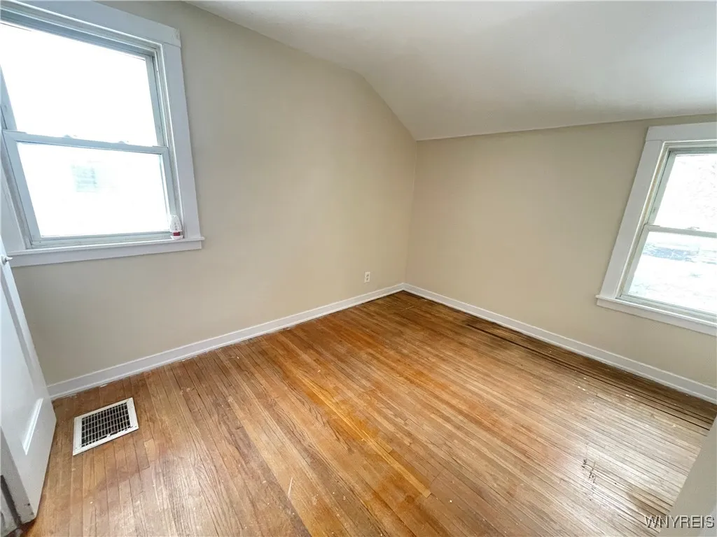 170 Mayville Avenue, Tonawanda, New York 14217, Tonawanda, New York 14217, 4 Bedrooms Bedrooms, ,2 BathroomsBathrooms,Residential,For Sale,170 Mayville Avenue, Tonawanda, New York 14217,0,B1650586