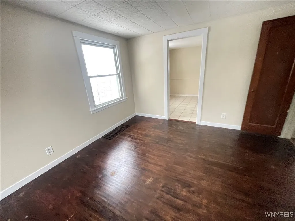 170 Mayville Avenue, Tonawanda, New York 14217, Tonawanda, New York 14217, 4 Bedrooms Bedrooms, ,2 BathroomsBathrooms,Residential,For Sale,170 Mayville Avenue, Tonawanda, New York 14217,0,B1650586