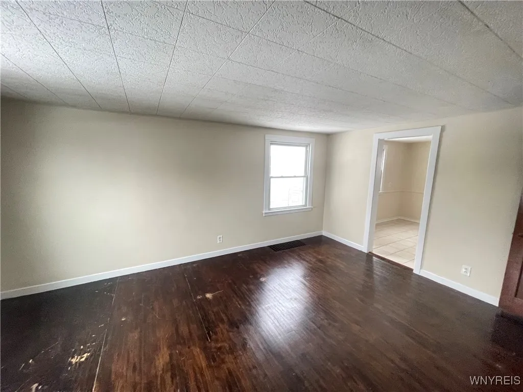 170 Mayville Avenue, Tonawanda, New York 14217, Tonawanda, New York 14217, 4 Bedrooms Bedrooms, ,2 BathroomsBathrooms,Residential,For Sale,170 Mayville Avenue, Tonawanda, New York 14217,0,B1650586