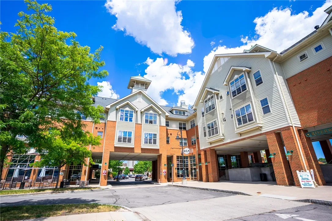 Exterior view of Corn Hill Landing near shops & restaurants
