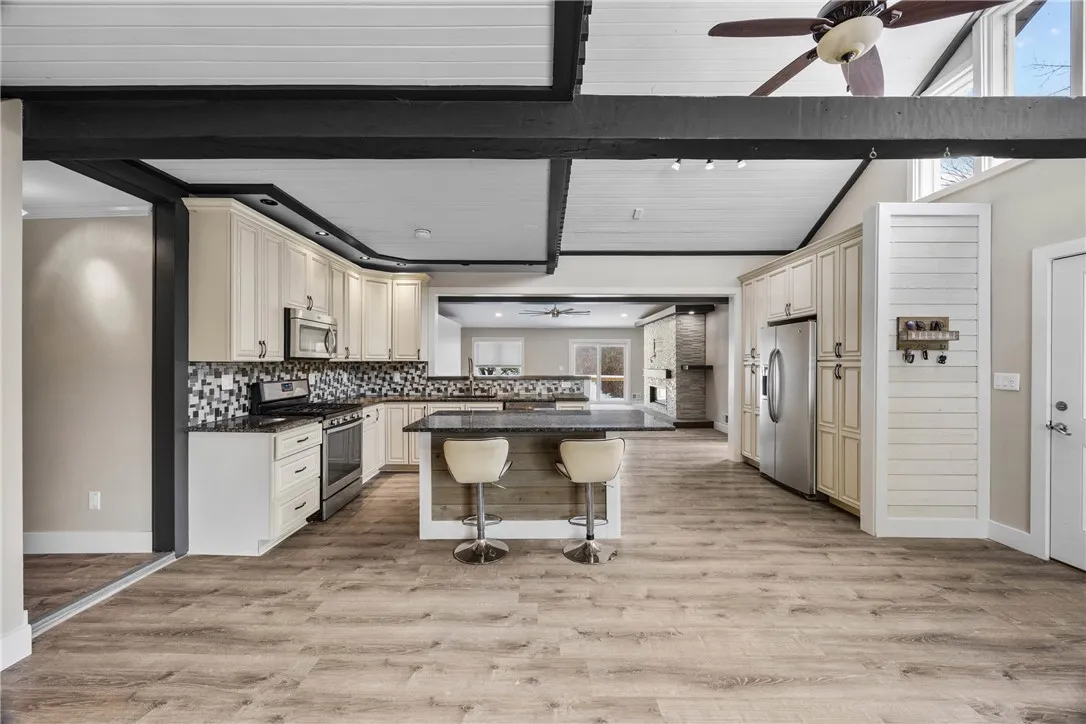 6972 Slocum Road, Ontario, New York 14519, Ontario, New York 14519, 4 Bedrooms Bedrooms, 9 Rooms Rooms,2 BathroomsBathrooms,Residential,For Sale,6972 Slocum Road, Ontario, New York 14519,0,R1650742