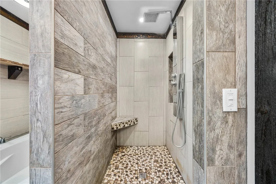 6972 Slocum Road, Ontario, New York 14519, Ontario, New York 14519, 4 Bedrooms Bedrooms, 9 Rooms Rooms,2 BathroomsBathrooms,Residential,For Sale,6972 Slocum Road, Ontario, New York 14519,0,R1650742