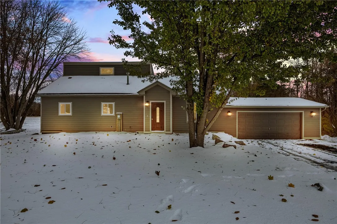 6972 Slocum Road, Ontario, New York 14519, Ontario, New York 14519, 4 Bedrooms Bedrooms, 9 Rooms Rooms,2 BathroomsBathrooms,Residential,For Sale,6972 Slocum Road, Ontario, New York 14519,0,R1650742