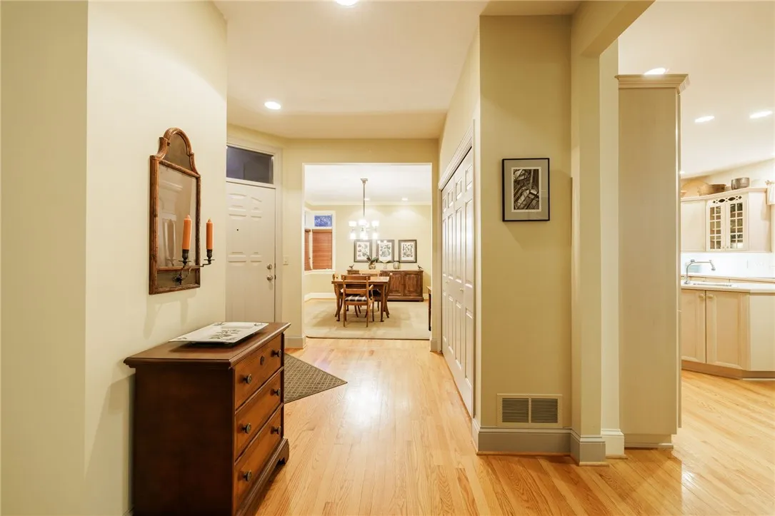12 Bristol View Drive, Perinton, New York 14450, Perinton, New York 14450, 2 Bedrooms Bedrooms, 9 Rooms Rooms,2 BathroomsBathrooms,Residential,For Sale,12 Bristol View Drive, Perinton, New York 14450,0,R1650545
